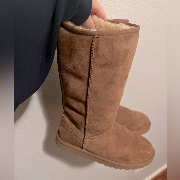UGG Shoes - UGG Tall Boots Size 6